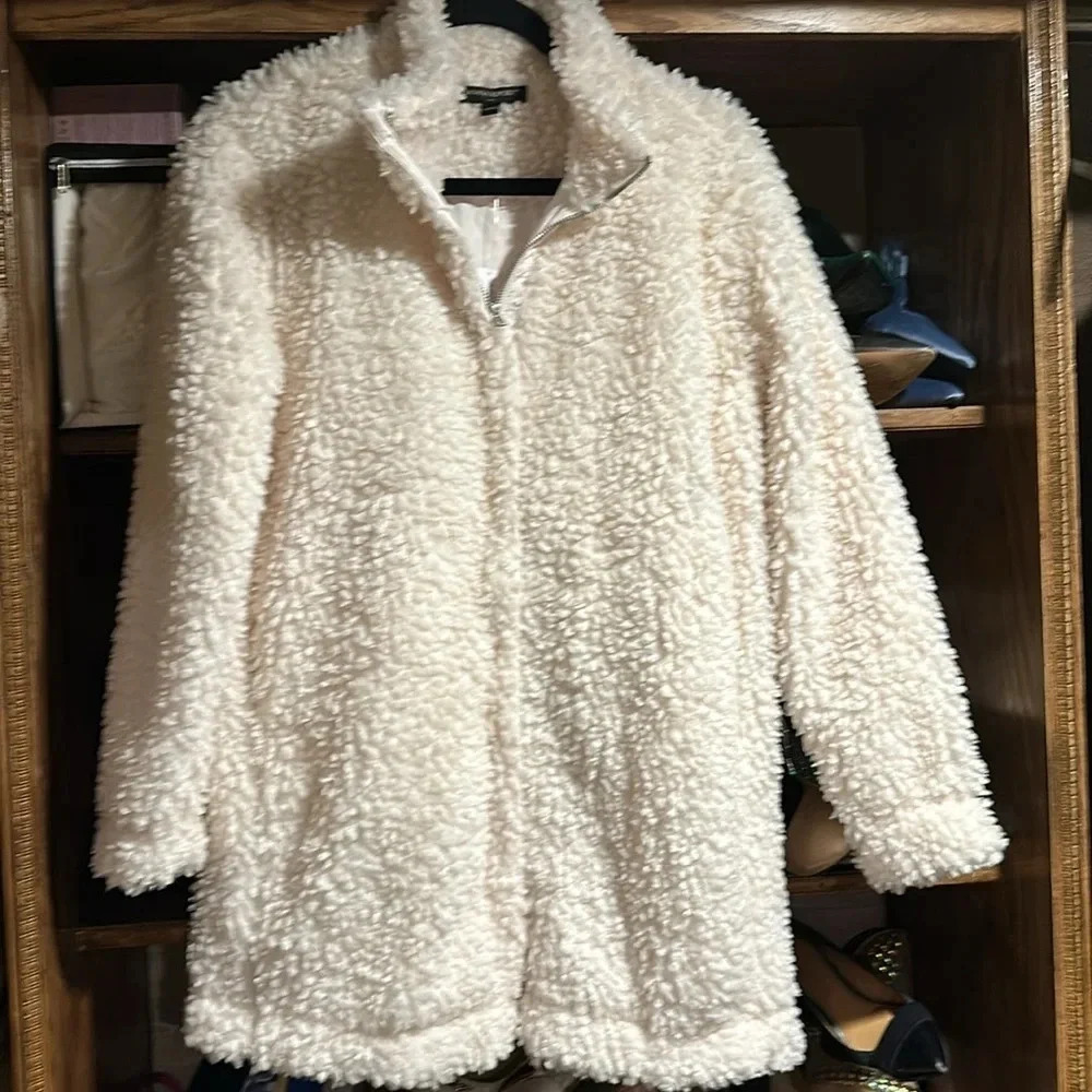 - Banana Republic factory Teddy Sherpa Jacket - Picture 8 of 9